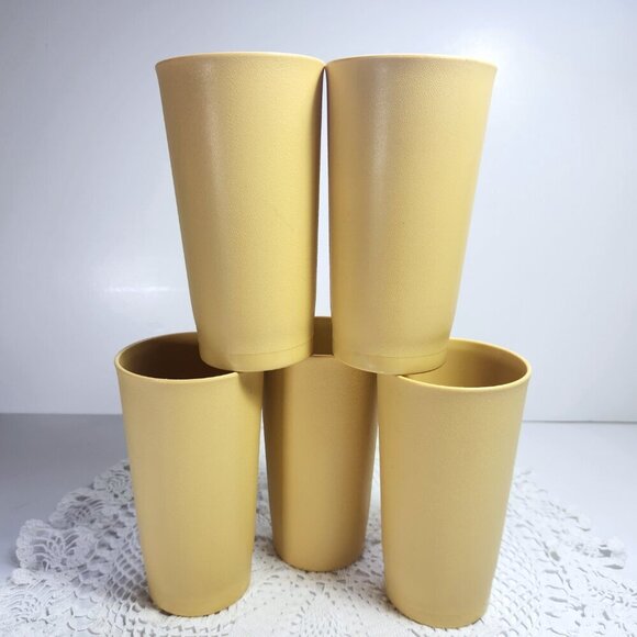 Tupperware Tall Tumblers Set of 5 Harvest Gold 8 oz Juice Cups 873 Vintage 70s - Picture 2 of 11